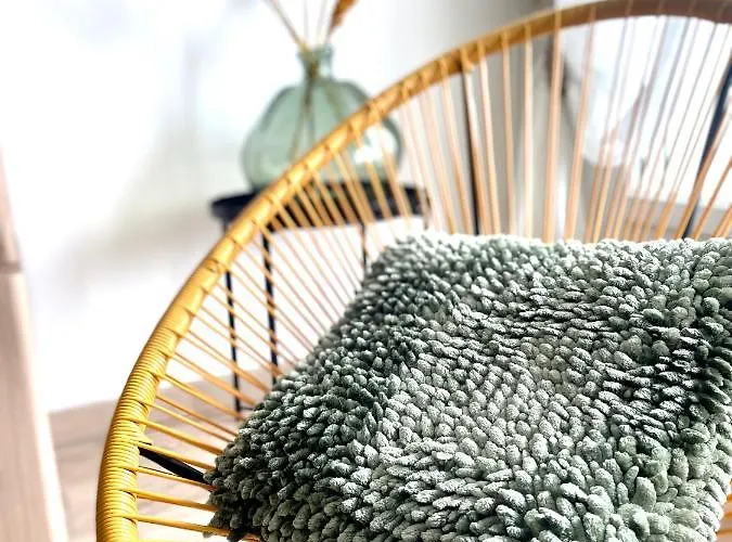 Le Bel Herminier - Calme, Accès Jardin, Proche Centre-ville Appartement *